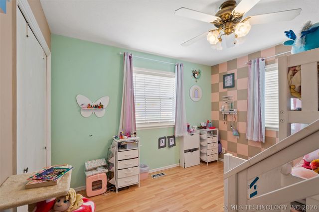 1037 Macklyn Lane, Bartlesville, OK 74006