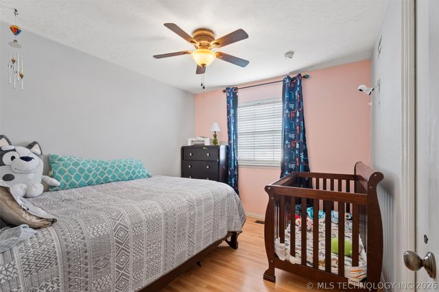 1037 Macklyn Lane, Bartlesville, OK 74006