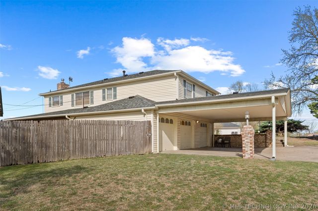 1037 Macklyn Lane, Bartlesville, OK 74006