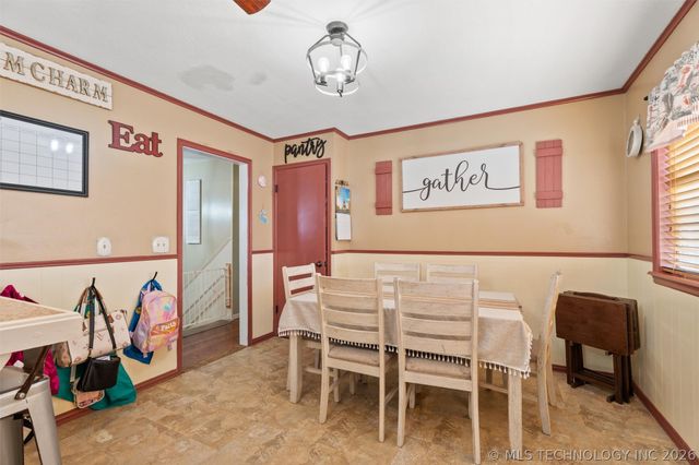 1037 Macklyn Lane, Bartlesville, OK 74006