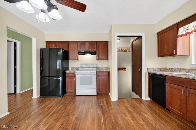 2410 Park Drive, Parma, OH 44134