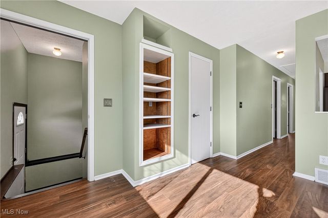 2410 Park Drive, Parma, OH 44134