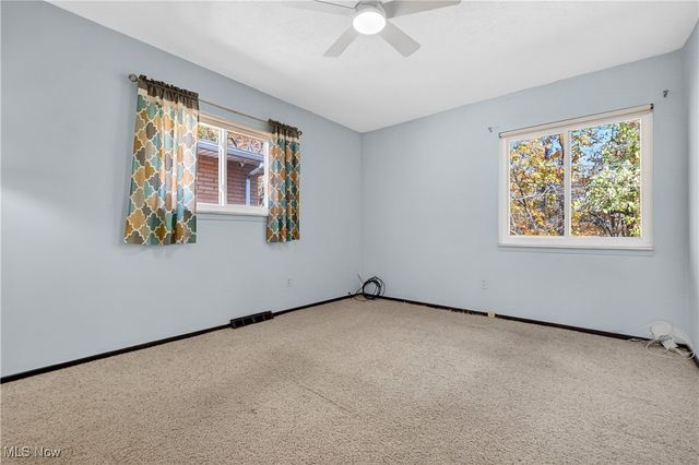 2410 Park Drive, Parma, OH 44134