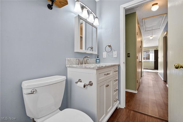 2410 Park Drive, Parma, OH 44134