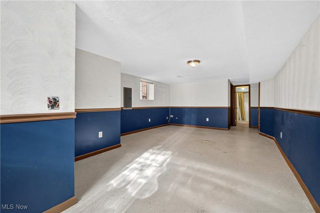 2410 Park Drive, Parma, OH 44134