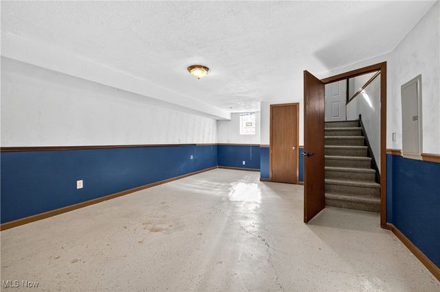 2410 Park Drive, Parma, OH 44134