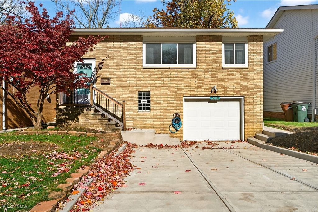 2410 Park Drive, Parma, OH 44134