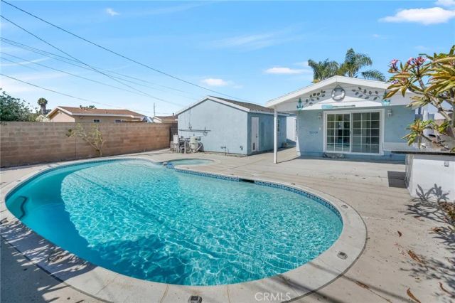 18320 Regina, Torrance, CA 90504