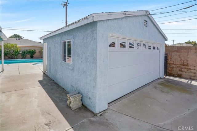 18320 Regina, Torrance, CA 90504