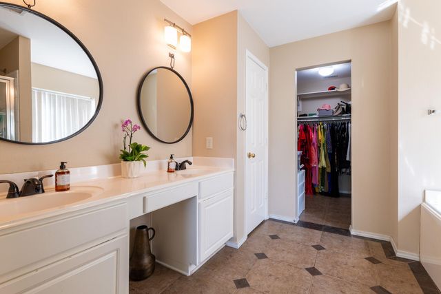 17323 Dakota Ridge Drive, Houston, TX 77095