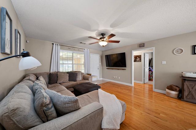 206 Rodney Guthrie Drive, Cabot, AR 72023