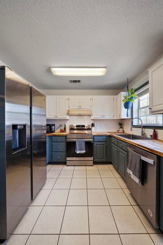 206 Rodney Guthrie Drive, Cabot, AR 72023