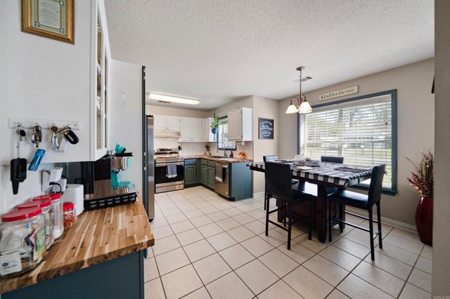 206 Rodney Guthrie Drive, Cabot, AR 72023