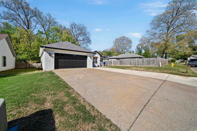 206 Rodney Guthrie Drive, Cabot, AR 72023