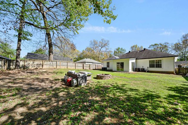 206 Rodney Guthrie Drive, Cabot, AR 72023