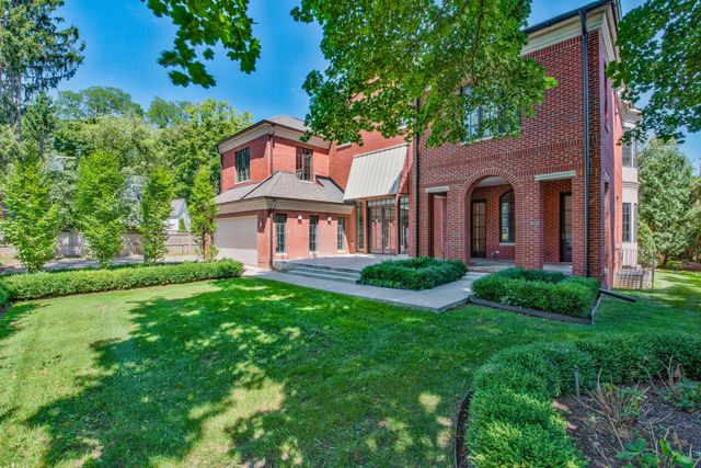 200 Aspen Road, Birmingham, MI 48009