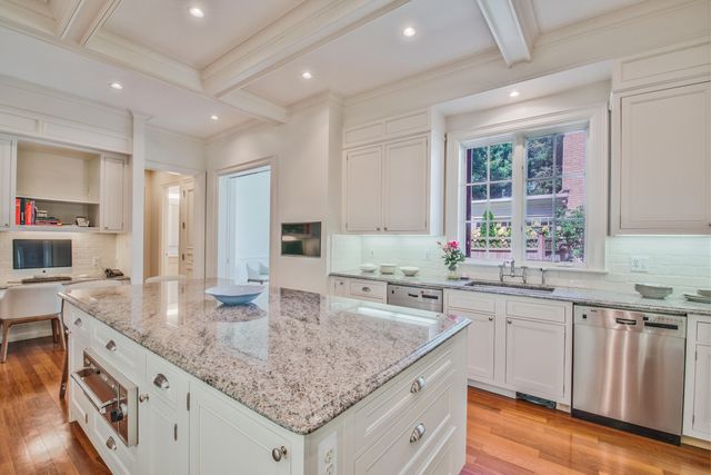 200 Aspen Road, Birmingham, MI 48009