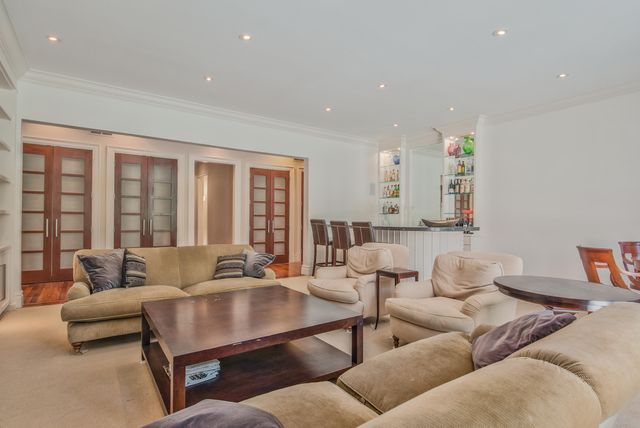 200 Aspen Road, Birmingham, MI 48009