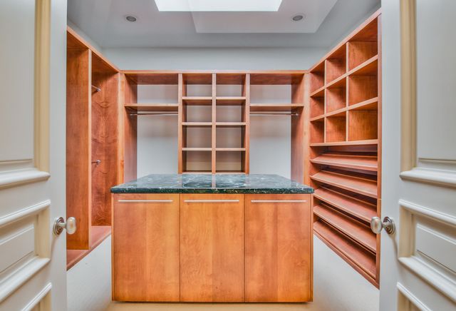 200 Aspen Road, Birmingham, MI 48009