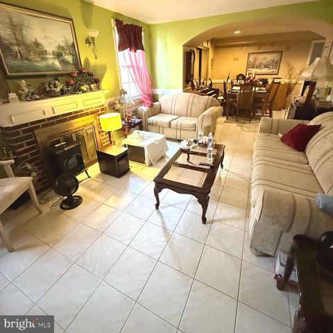 306 S CAROL BLVD, Upper Darby, PA 19082