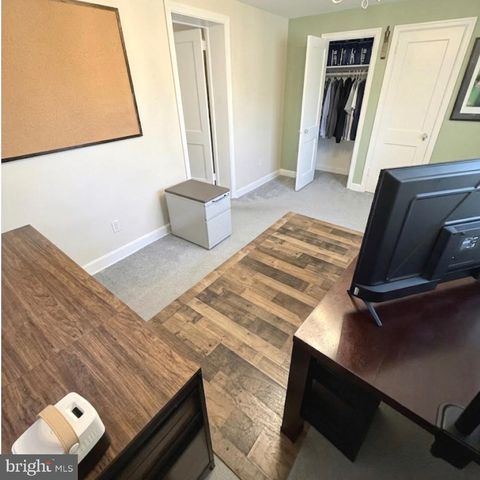 306 S CAROL BLVD, Upper Darby, PA 19082