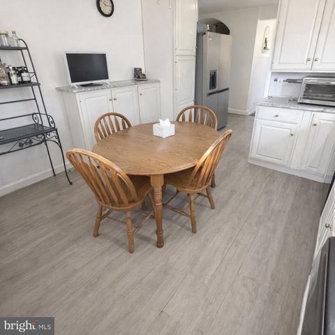 306 S CAROL BLVD, Upper Darby, PA 19082