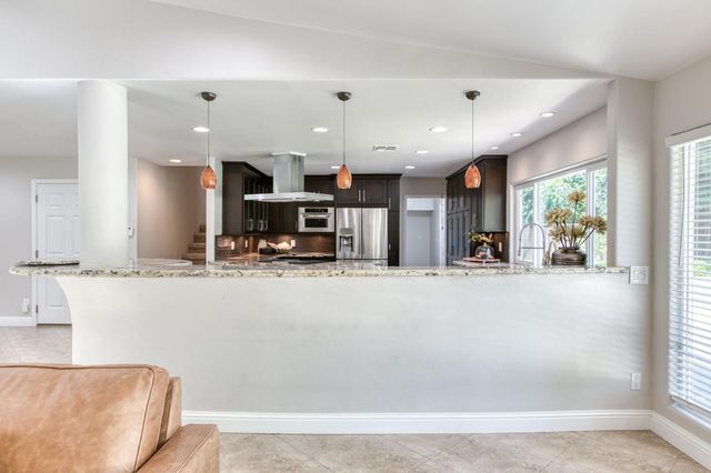 2510 W San Ramon Avenue, Fresno, CA 93711
