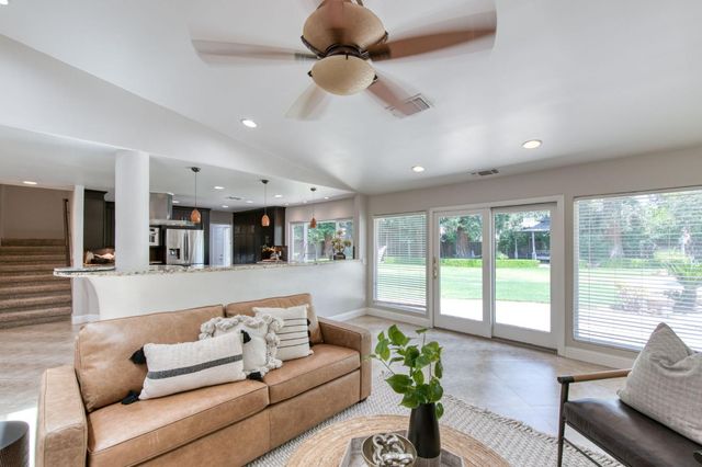 2510 W San Ramon Avenue, Fresno, CA 93711