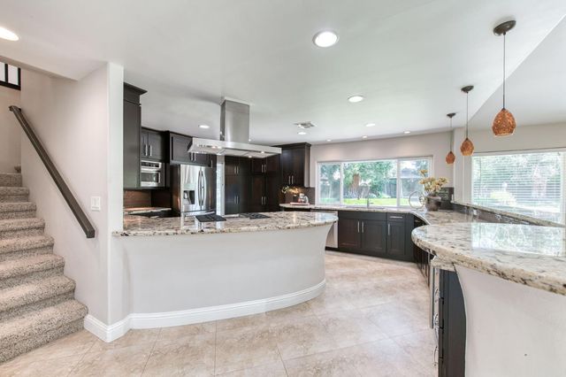 2510 W San Ramon Avenue, Fresno, CA 93711