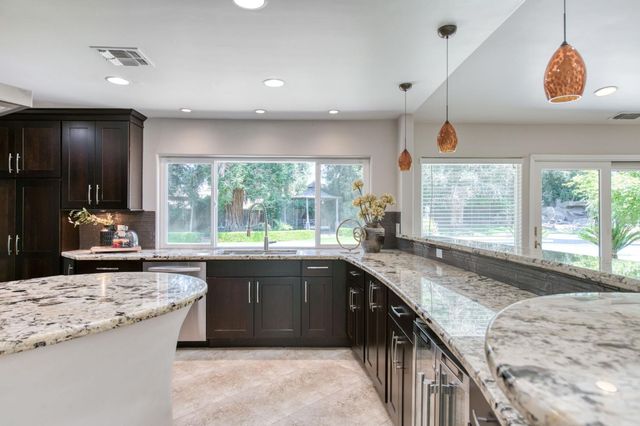 2510 W San Ramon Avenue, Fresno, CA 93711