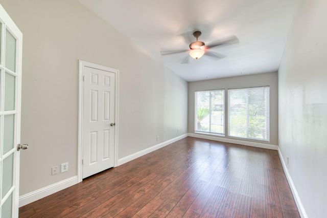 2510 W San Ramon Avenue, Fresno, CA 93711