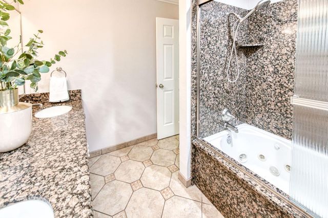 2510 W San Ramon Avenue, Fresno, CA 93711