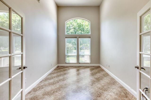 2510 W San Ramon Avenue, Fresno, CA 93711