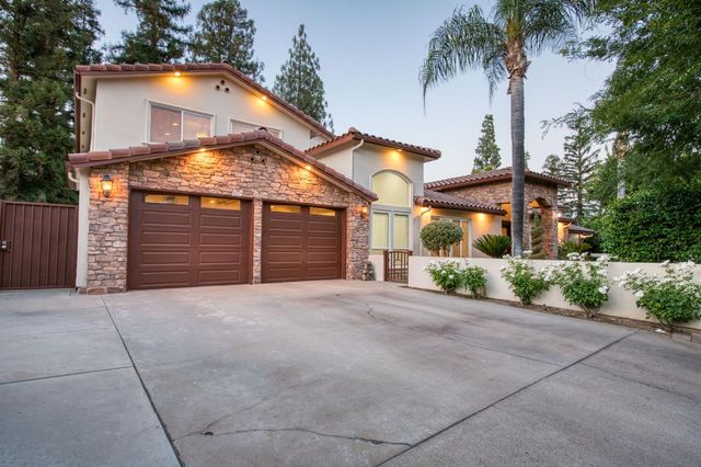 2510 W San Ramon Avenue, Fresno, CA 93711