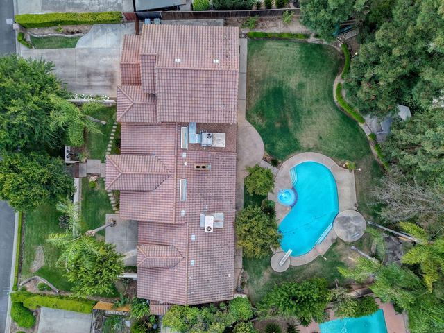 2510 W San Ramon Avenue, Fresno, CA 93711