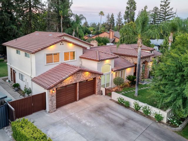 2510 W San Ramon Avenue, Fresno, CA 93711