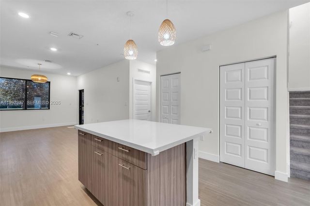 8363 NW 41st St A-109, Doral, FL 33166