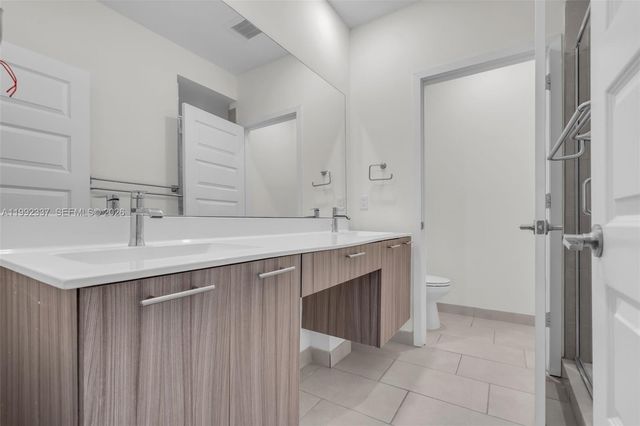 8363 NW 41st St A-109, Doral, FL 33166