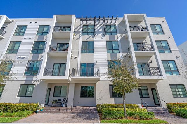 8363 NW 41st St A-109, Doral, FL 33166