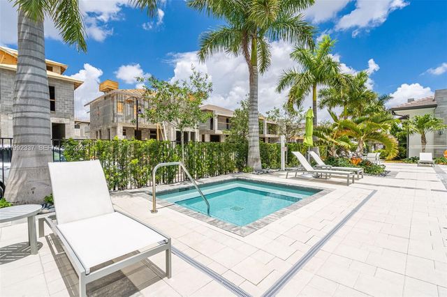 8363 NW 41st St A-109, Doral, FL 33166