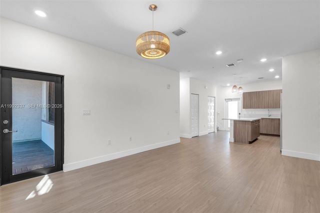 8363 NW 41st St A-109, Doral, FL 33166