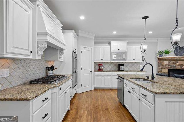 354 Estates View Drive, Acworth, GA 30101