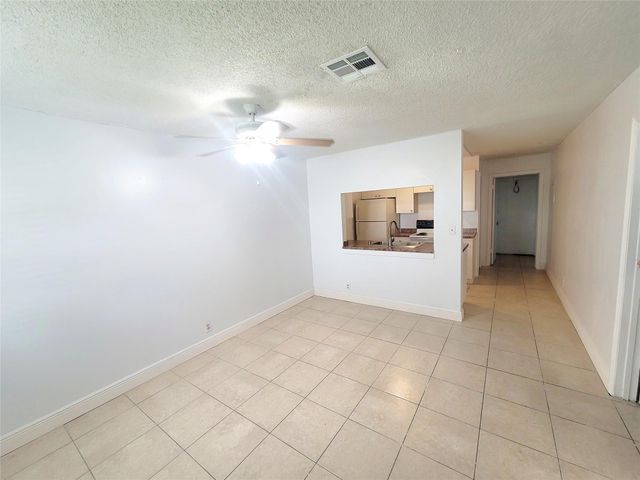 241 NE 35th Street 2, Oakland Park, FL 33334