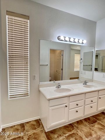 4707 E CAROB Drive, Gilbert, AZ 85298