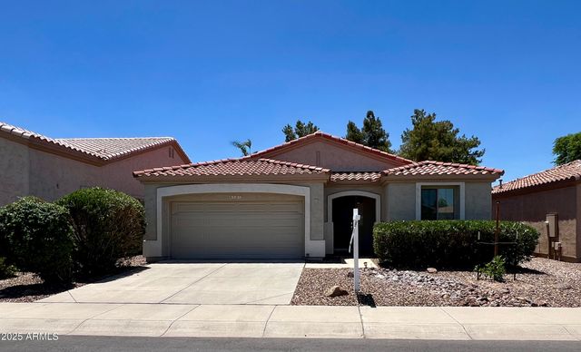 4707 E CAROB Drive, Gilbert, AZ 85298