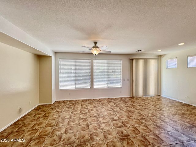 4707 E CAROB Drive, Gilbert, AZ 85298