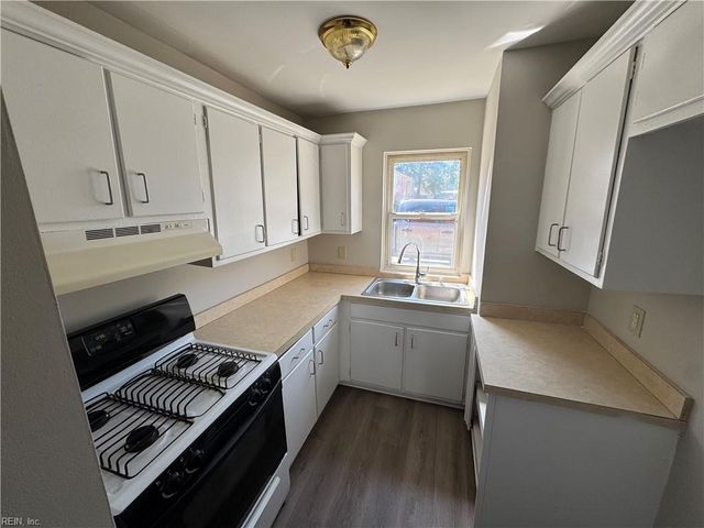 446 Britnie CT, Newport News, VA 23602