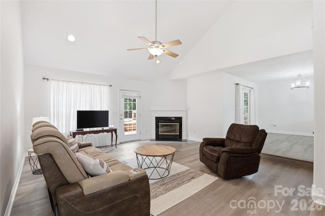 1689 Willowbrook Drive, Fort Mill, SC 29708