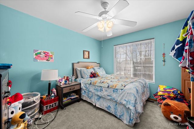 4447 W Lawn Avenue, Waukegan, IL 60085