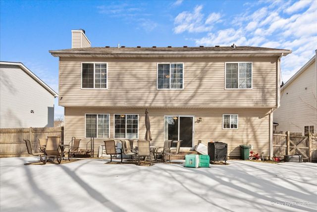 4447 W Lawn Avenue, Waukegan, IL 60085